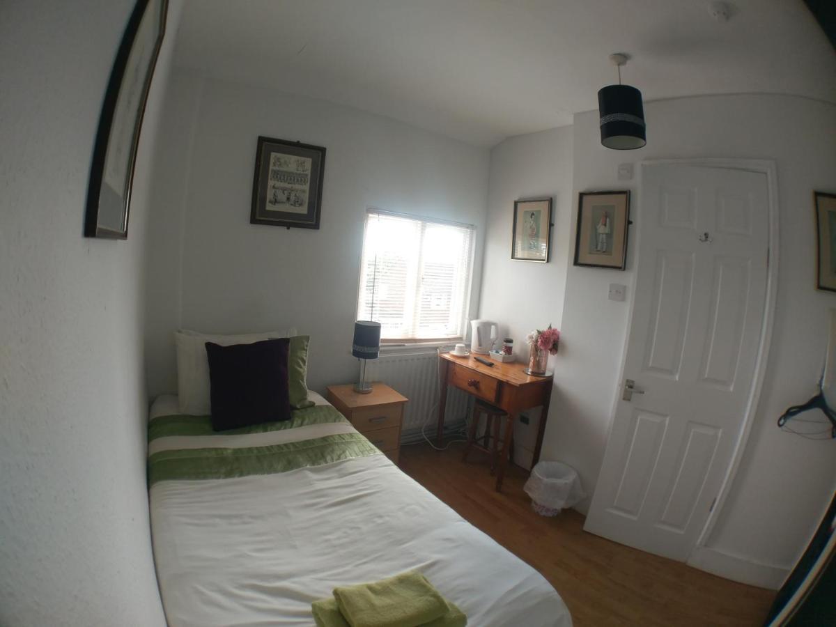 The Rifle Volunteer Bed and Breakfast Γουέρ Δωμάτιο φωτογραφία